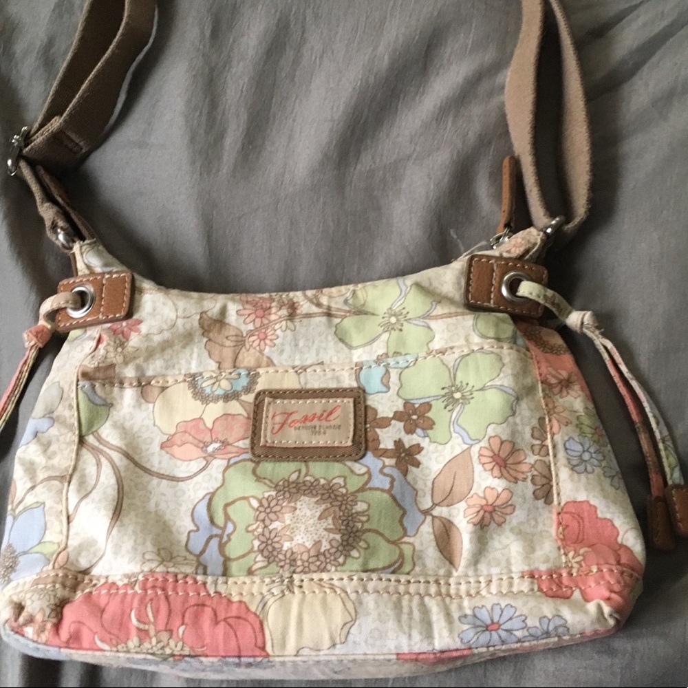 Fossil canvas flower print adjustable strap